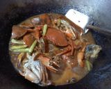 Foto langkah ke 4 dari resep Mie Kepiting.