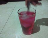 Foto langkah ke 3 dari resep Es Sirup Segar.