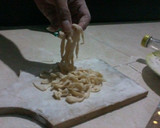 Foto langkah ke 20 dari resep Mie Buatan Tangan.