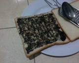 Foto langkah ke 2 dari resep Roti Bakar Coklat Keju.