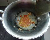 Foto langkah ke 1 dari resep tumis kol telur kocok.