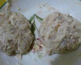 Foto langkah ke 2 dari resep Shrimp Rice Burger.
