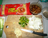 Foto langkah ke 1 dari resep Mie Ayam Lada Hitam.