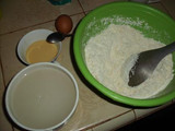 KUE BESTARI