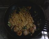Foto langkah ke 3 dari resep Mie Goreng ala Cesar.