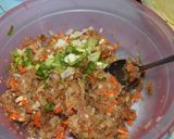 Foto langkah ke 2 dari resep Chicken Shrimp Roll.