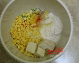 Foto langkah ke 1 dari resep Corn and Tofu Ball Fritters.