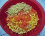 Foto langkah ke 2 dari resep Rolade Mie Saus Oregano.