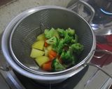 Foto langkah ke 3 dari resep Sop Daging Sapi Minimalis.