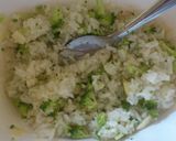 Foto langkah ke 3 dari resep Steam Rice - Broccoli Cheese.