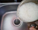 Foto langkah ke 2 dari resep Bihun Goreng dengan Sawi Hijau.