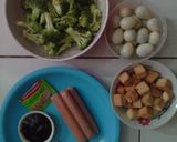 Foto langkah ke 1 dari resep tumis brokoli puyuh.