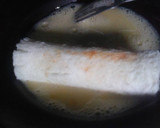 Foto langkah ke 4 dari resep Sandwich Gulung Sosis.