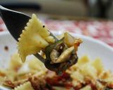 Foto langkah ke 17 dari resep Pasta with Zucchini and Mushroom in Tomato Sauce.