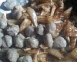 Foto langkah ke 2 dari resep Sate Jamur Bakso.
