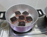 Foto langkah ke 4 dari resep eggless moist chocolate cake.