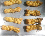 Foto langkah ke 4 dari resep Stik Roti Bawang.