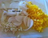 Foto langkah ke 1 dari resep Cheesy Beef Burritos.
