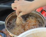 Foto langkah ke 5 dari resep Ayam Goreng Bumbu Buah.