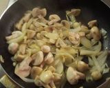 Foto langkah ke 6 dari resep Turkey Steak Served with Potato Wedges and Black pepper mushroom sauce.