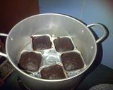 Foto langkah ke 8 dari resep Steamed Chocolate Cake.