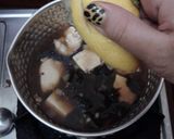 Foto langkah ke 9 dari resep Chicken Lemon Soy Sauce Soup.