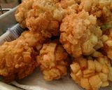 Foto langkah ke 6 dari resep Dynamite Chicken Ball.