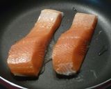 Foto langkah ke 2 dari resep Tumis Salmon Keju.