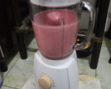Foto langkah ke 4 dari resep Jus Strawberry.
