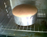 Foto langkah ke 5 dari resep Vanilla Fruit Cake (Orange & Strawberry).