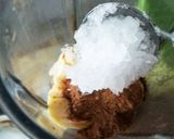 Foto langkah ke 2 dari resep Banana Chocolate Smothie.