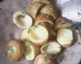Foto langkah ke 4 dari resep Kentang Panggang Sosis.