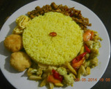 Foto langkah ke 4 dari resep Nasi Kuning Praktis.