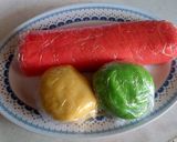 Foto langkah ke 7 dari resep Watermelon Cookies.