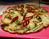 Foto langkah ke 12 dari resep Guilty Pajeon.