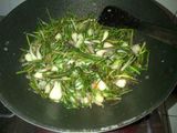 Tumis bawang lokio