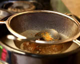 Foto langkah ke 9 dari resep Udon Doenjang Jjigae.
