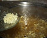 Foto langkah ke 10 dari resep Soybean Sprout Soup (KongNaMul Guk).