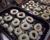 Foto langkah ke 6 dari resep Donat Ala Kafe NCC.