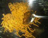 Foto langkah ke 4 dari resep Mie Lidi Emak.