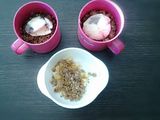 Apple crisp in mug with microwave