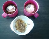 Foto langkah ke 5 dari resep Apple crisp in mug with microwave.