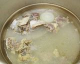 Foto langkah ke 6 dari resep Seolleongtang (Beef Bone Soup).