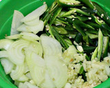 Foto langkah ke 2 dari resep Tumis Sawi Putih Jalapeno.