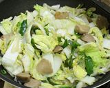 Foto langkah ke 5 dari resep Tumis Sawi Putih Jalapeno.