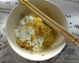 Foto langkah ke 6 dari resep Indomie Kuah Telor.