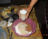 Foto langkah ke 2 dari resep BOLU COKLAT KUKUS UNIK.