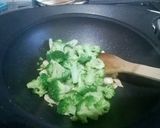 Foto langkah ke 3 dari resep Spaghetti Saus Putih.