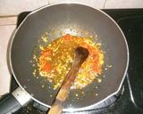 Foto langkah ke 2 dari resep 19. Tumis Kucai dengan Telur.