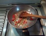 Foto langkah ke 3 dari resep Spicy Tuna Fettuccine.